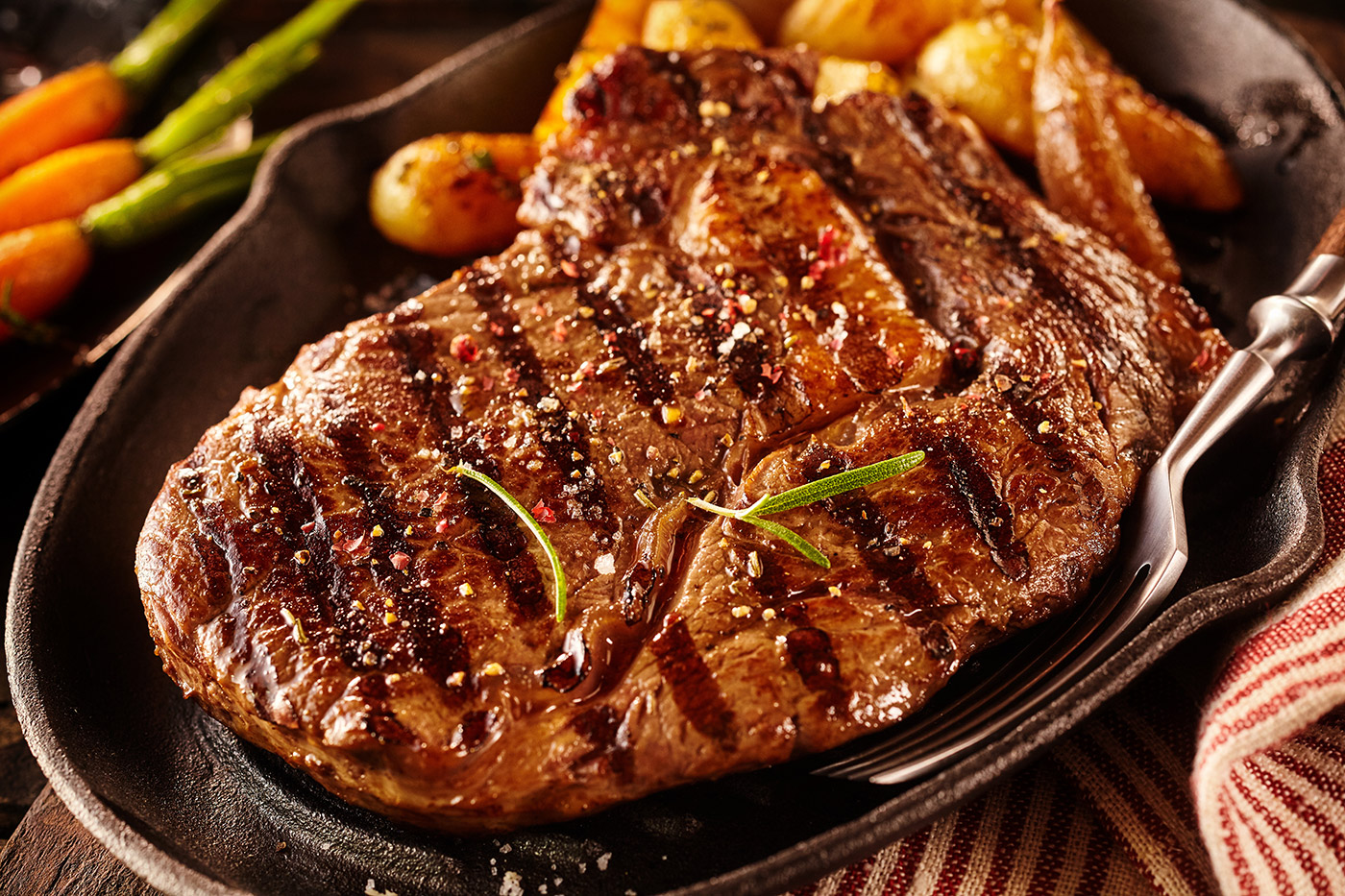 Thick-Ribeye-Steak-Horizaontal